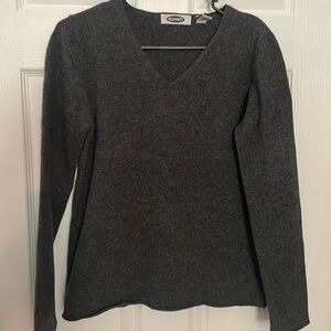 Old Navy 100% lambswool charcoal gray sweater